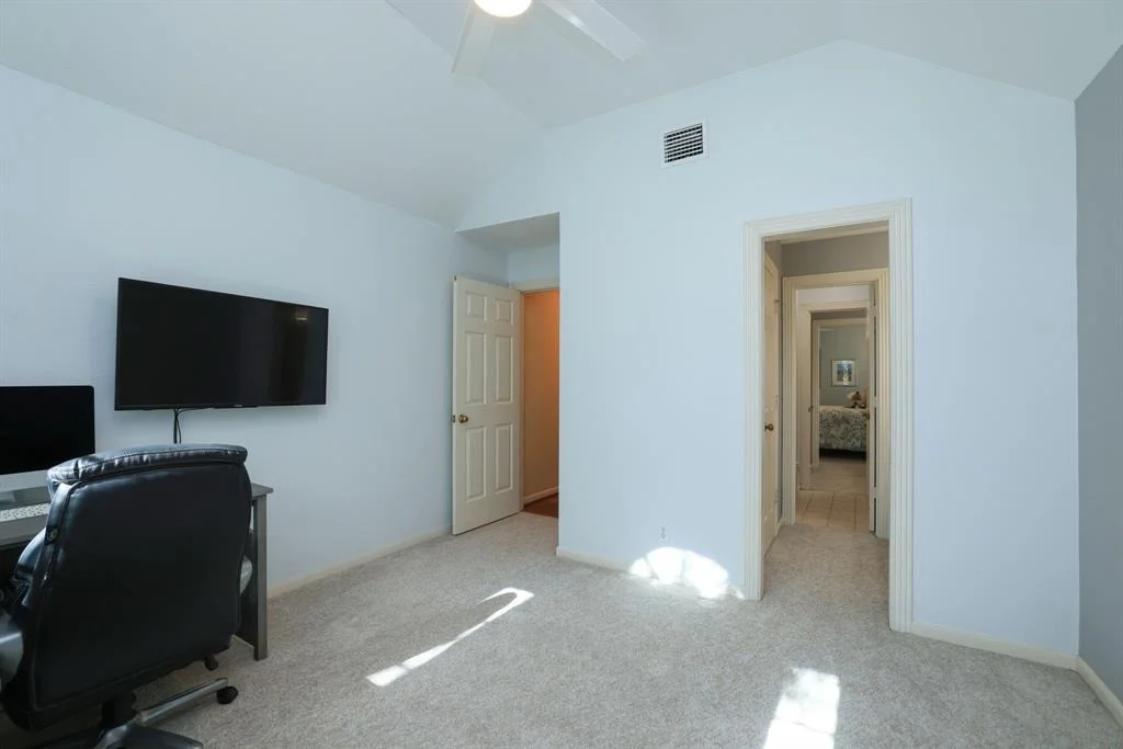 Photo of 17102 Oak Dale Drive