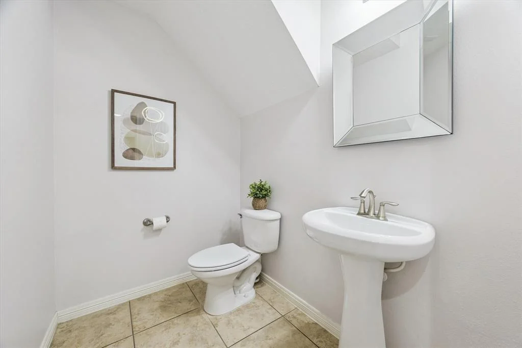 Photo of 1339 Ella Place