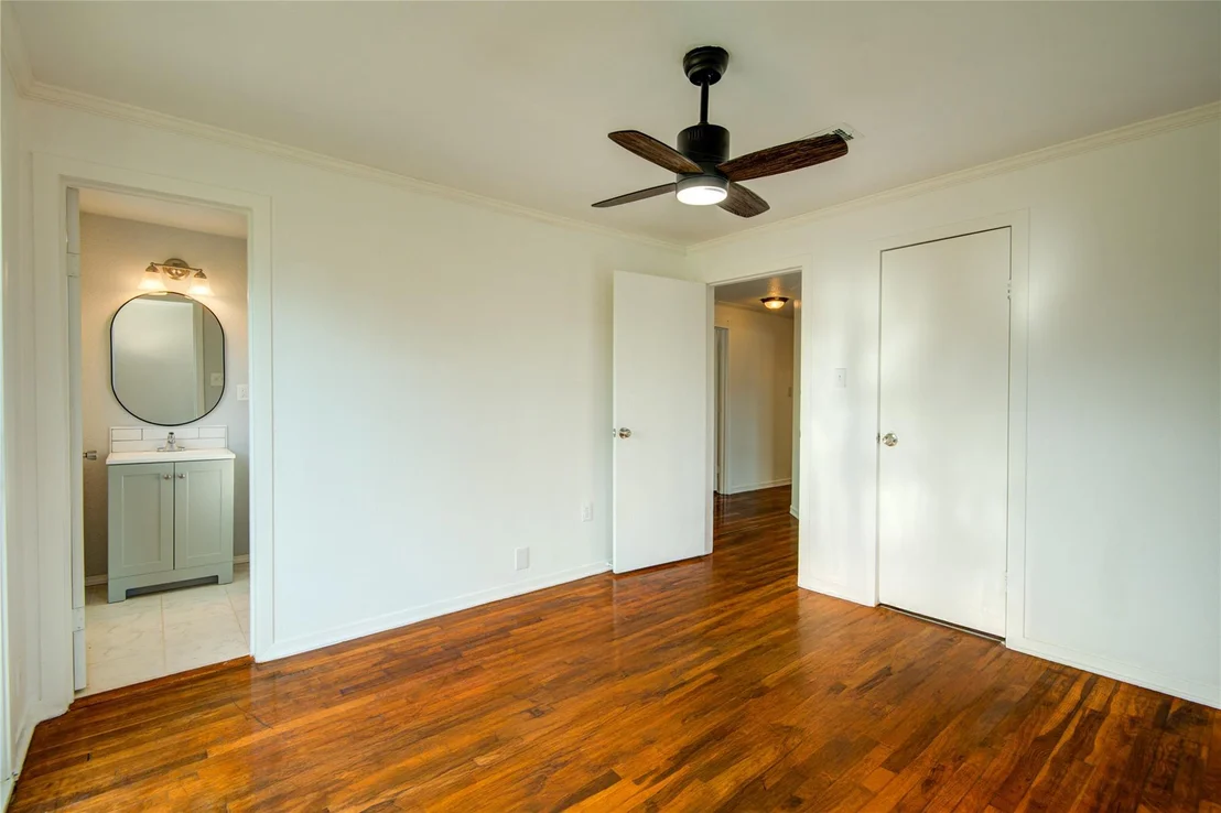 Photo of 200 Riley Road