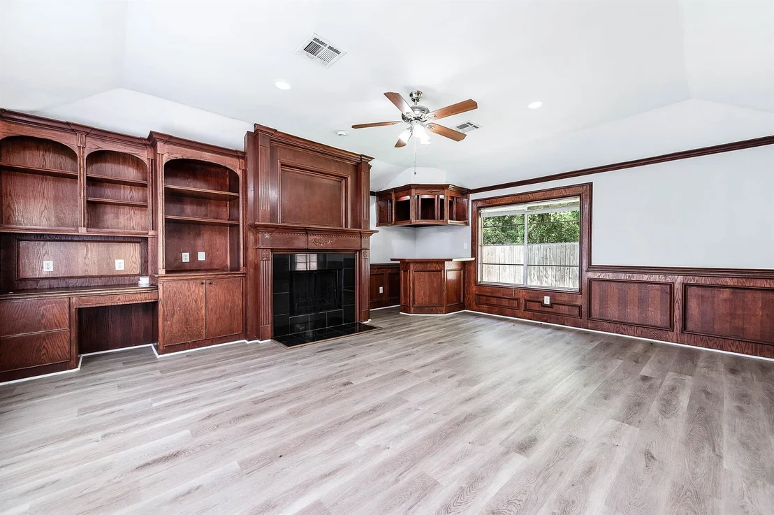 Photo of 6031 Crooked Post Road