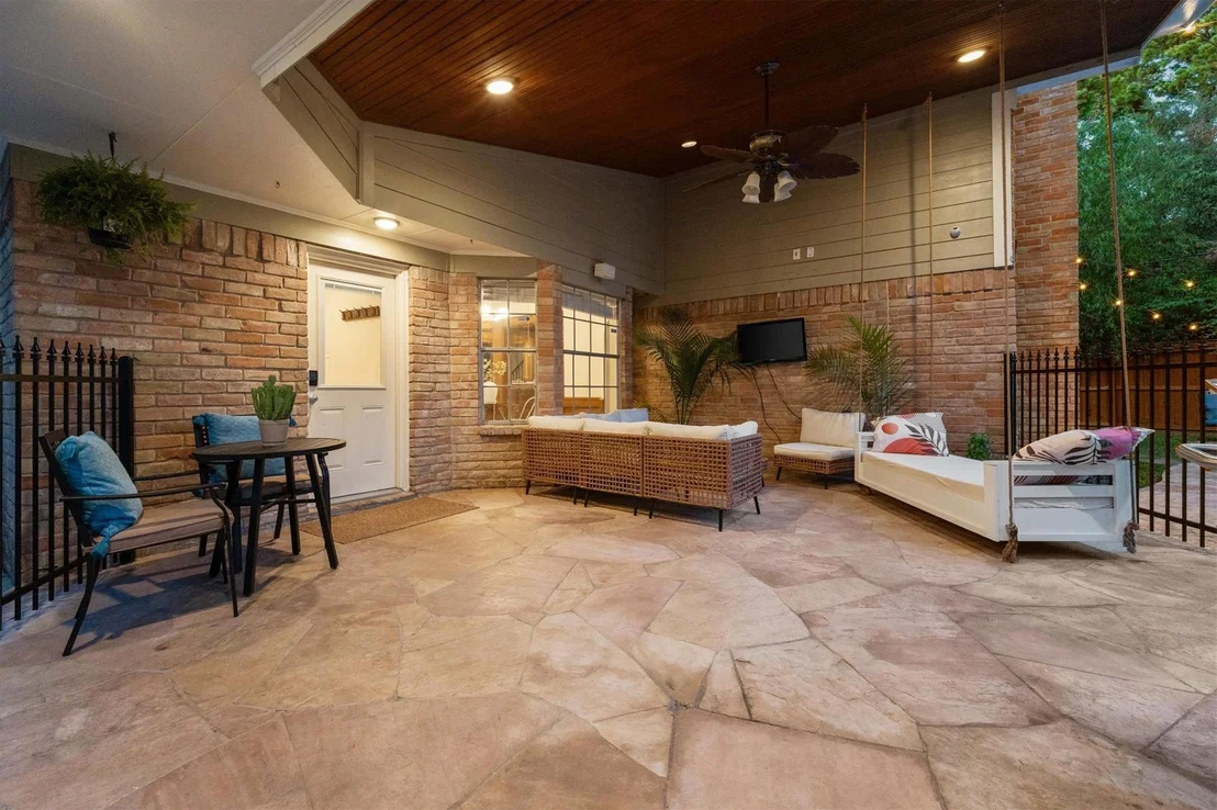 Photo of 9507 Oxted Lane