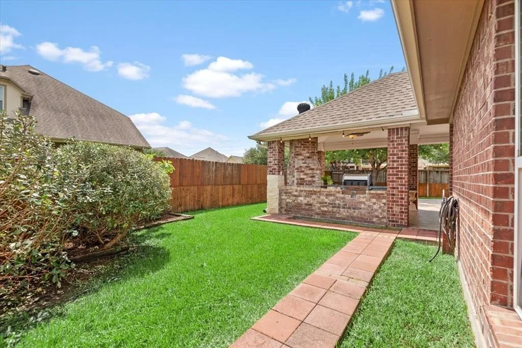 Photo of 18135 Berry Garden Lane