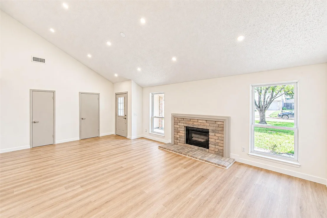 Photo of 18015 Brooknoll Drive