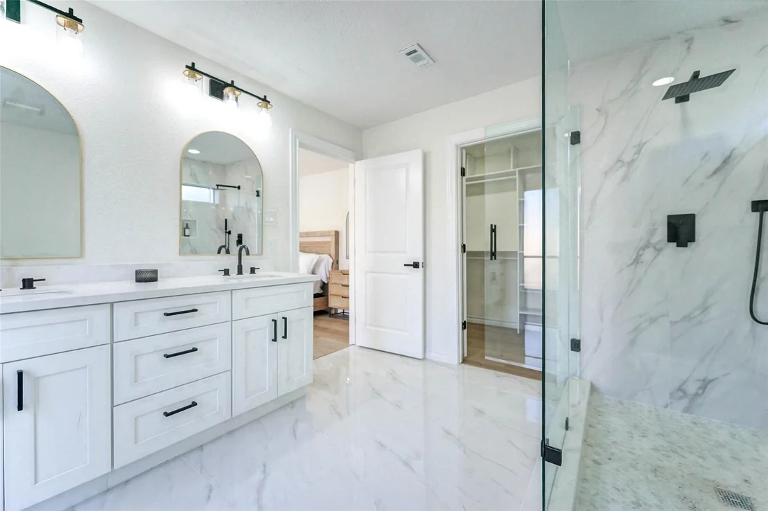Photo of 11618 Lakeside Place Drive