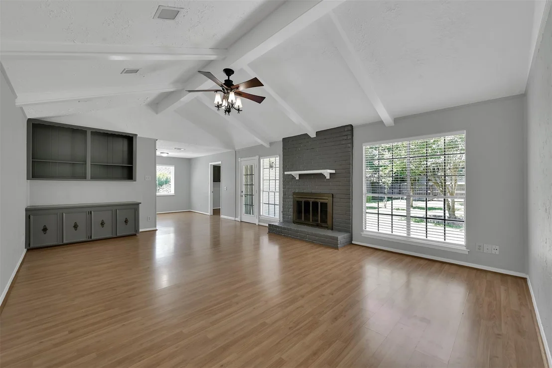 Photo of 27121 Wells Lane