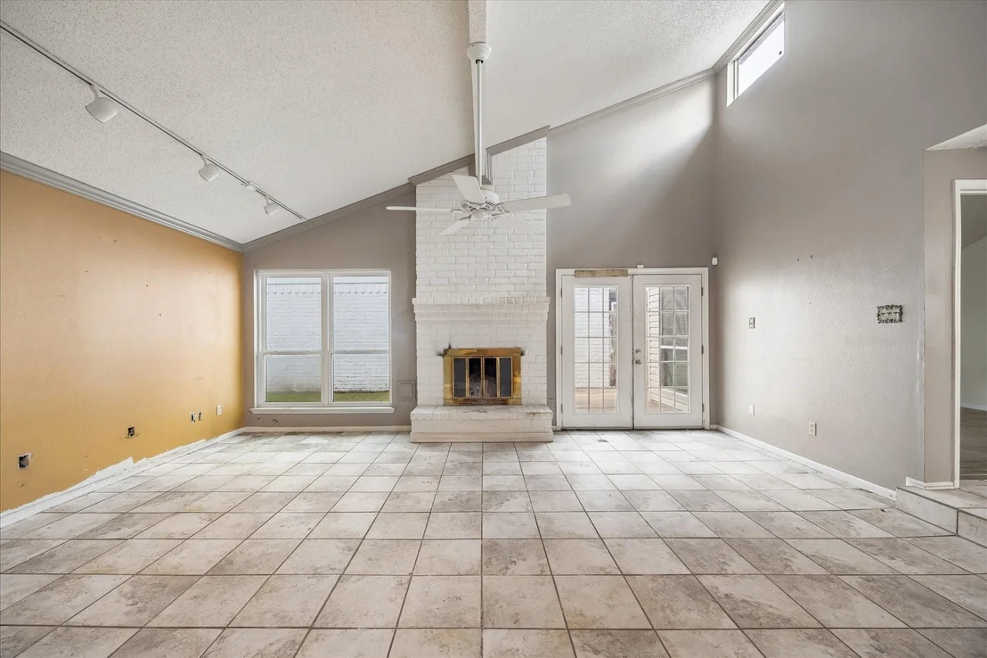 Photo of 4226 Willow Beach Drive