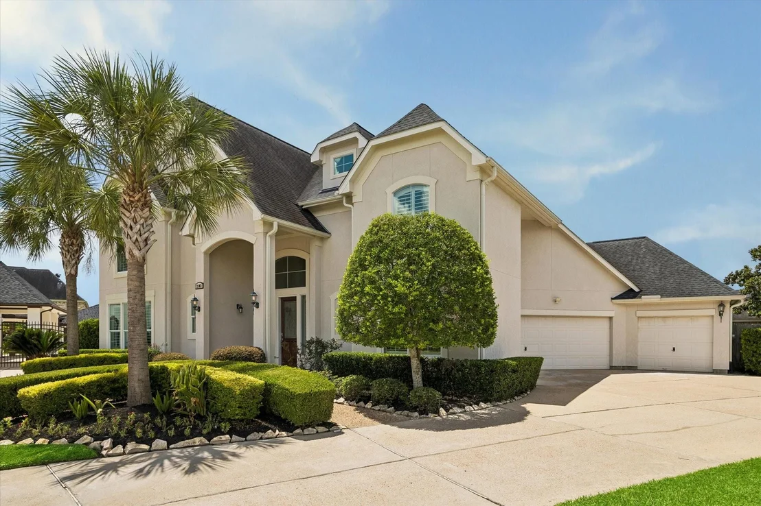 Photo of 2103 Castleheath Court