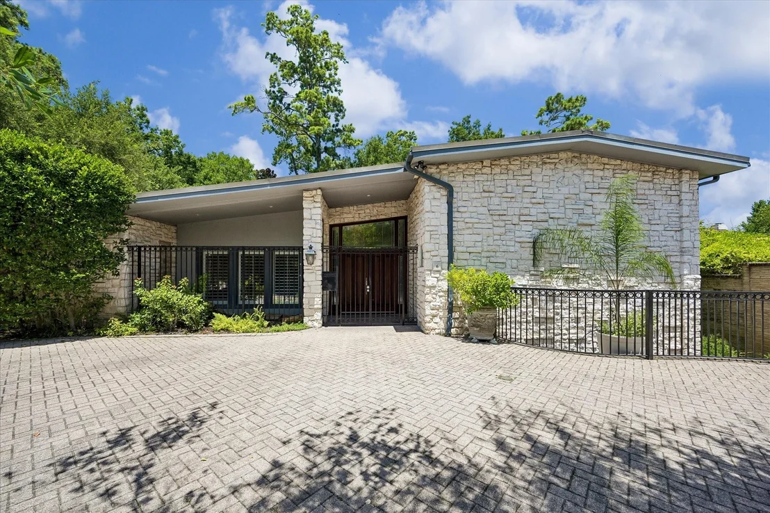 Photo of 6 Gessner Road