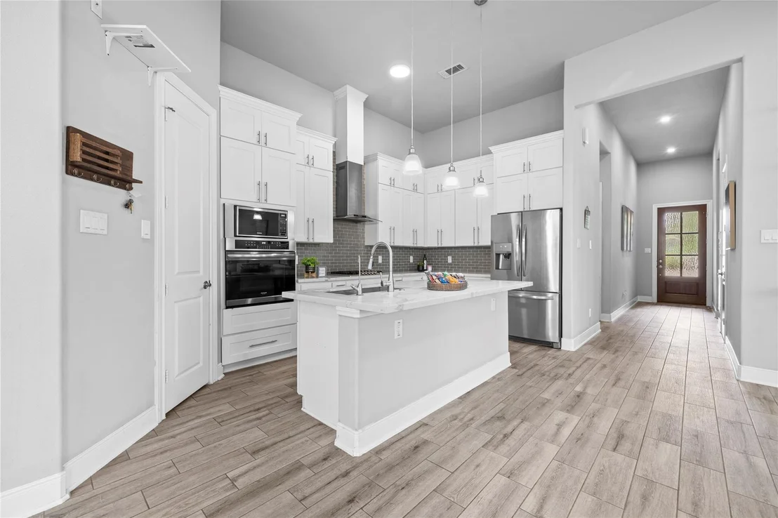 Photo of 8938 Intervale Street