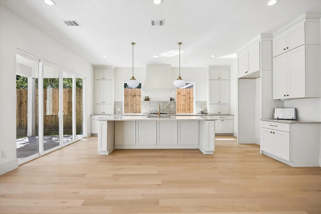Photo of 4817 Kingfisher Drive