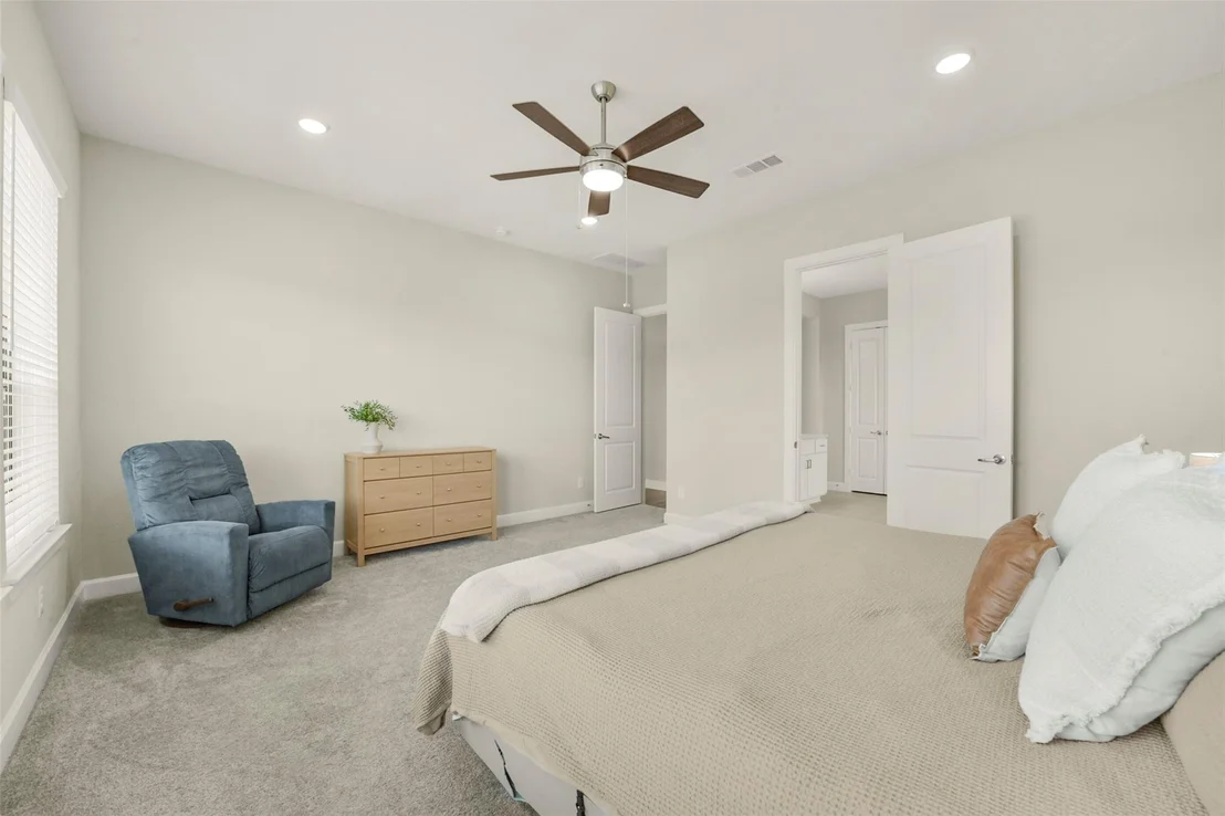 Photo of 1702 Spring View