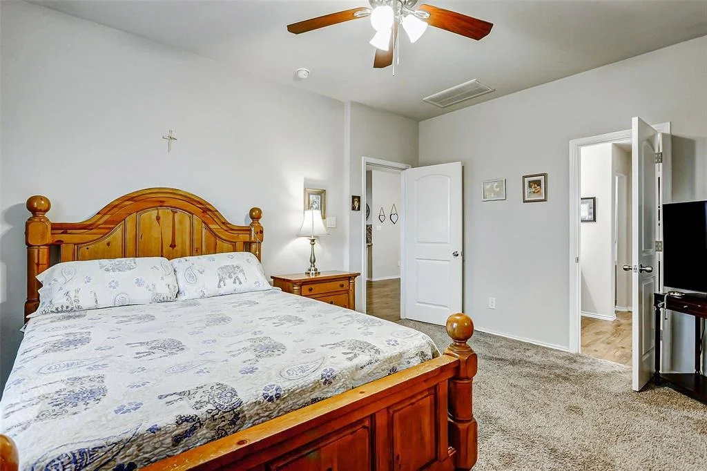 Photo of 20906 Whitehaven Bluff Trail