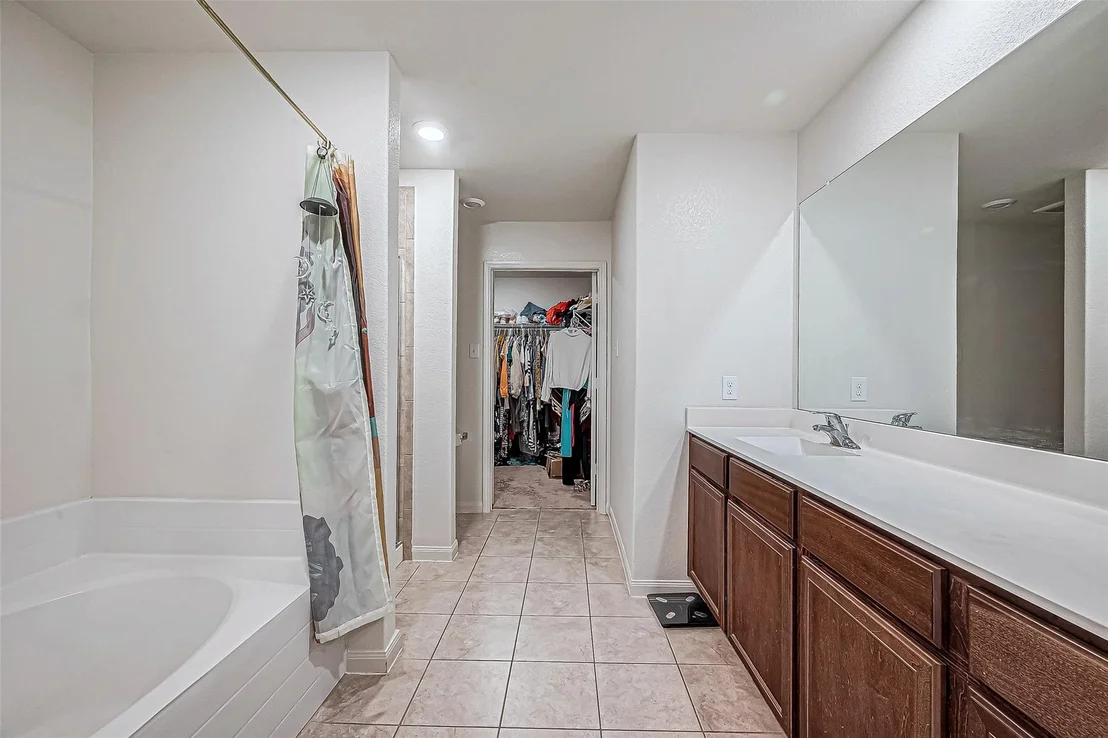 Photo of 9915 Garnet Grove Drive