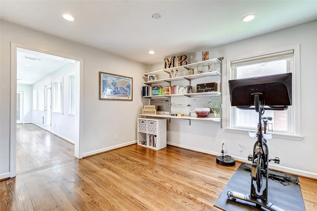 Photo of 1414 Thornton Road