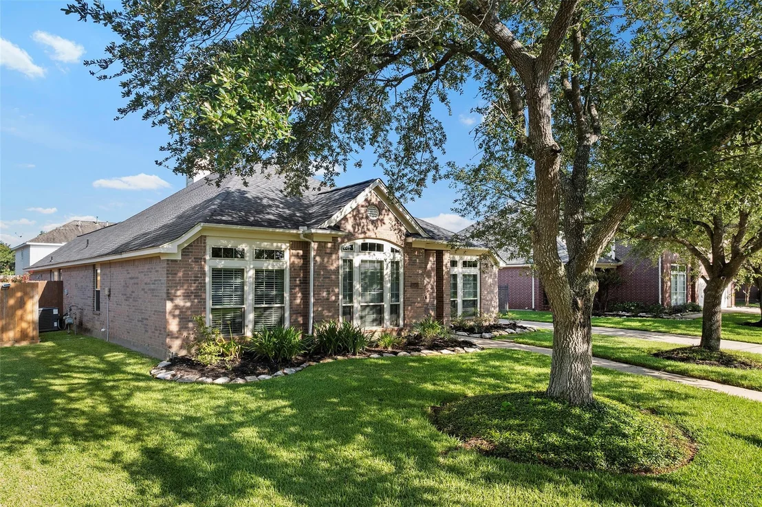 Photo of 15503 Fairfield Falls Way