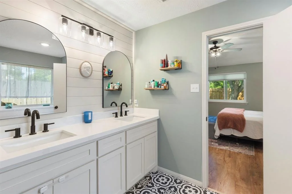 Photo of 31114 Silver Village Drive