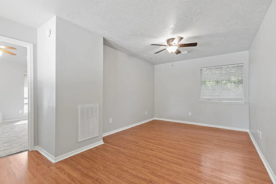 Photo of 21323 Deerhaven Drive