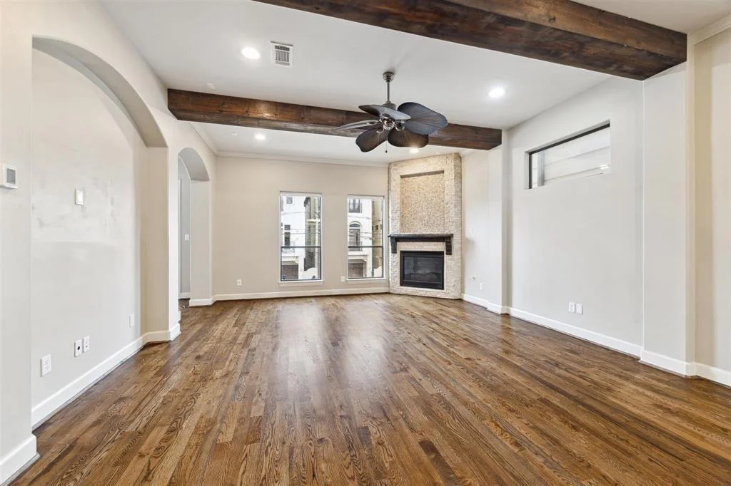 Photo of 2304 Couch Street