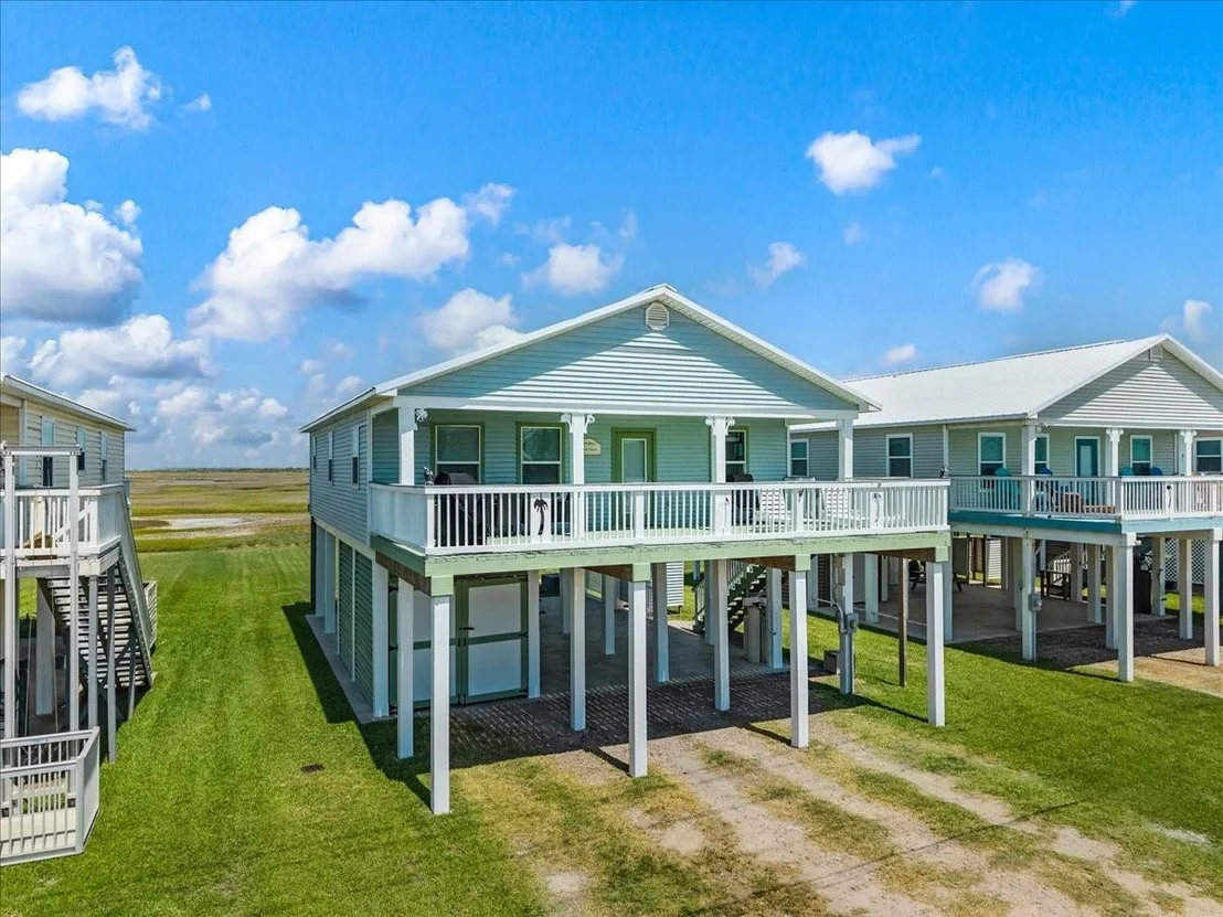 Photo of 2927 Blue Water Highway