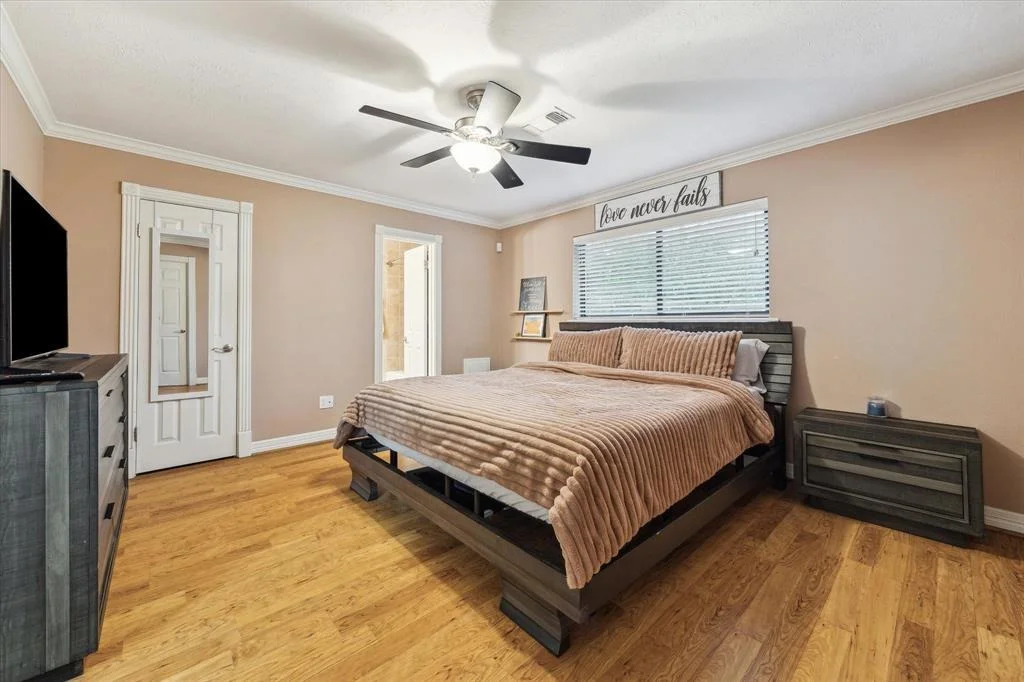 Photo of 5911 Hewitt Drive