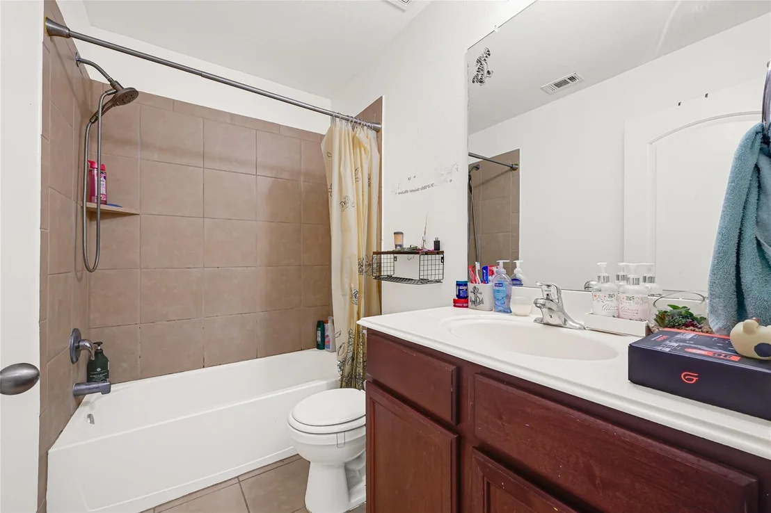 Photo of 106 Mojave Lane