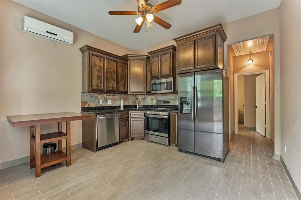 Photo of 490 Royal Navigator Road