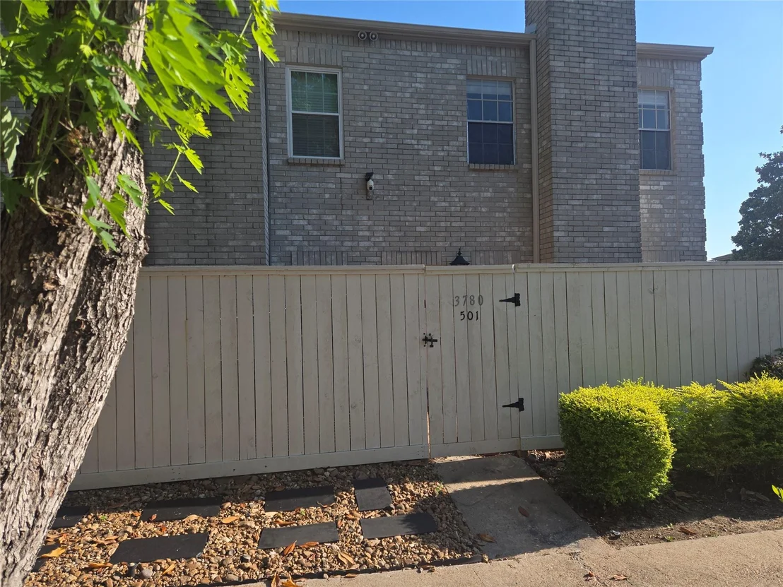 Photo of Unit 501 at 3780 Tanglewilde Street