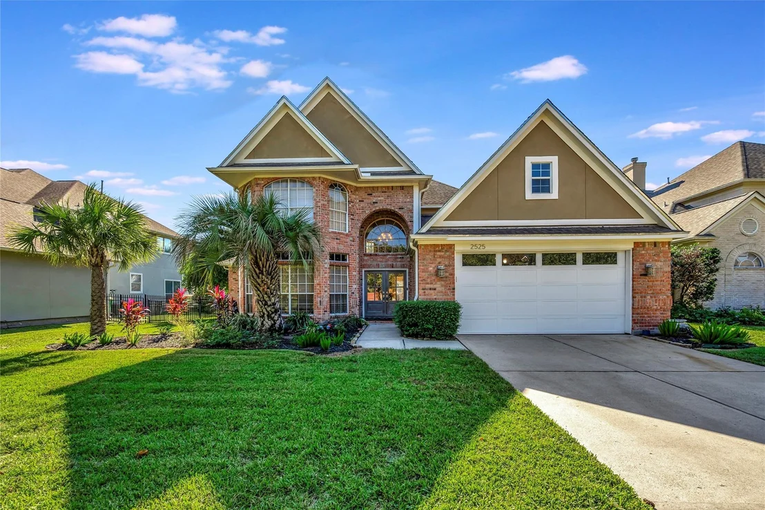 Photo of 2525 Breaux Trace
