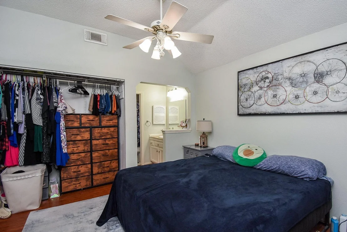 Photo of 20307 Linden Tree Drive