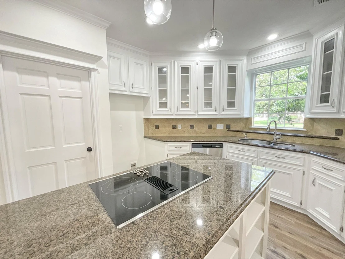 Photo of 1810 Seven Maples Drive