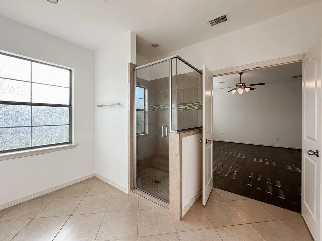 Photo of 14 Spincaster Dr