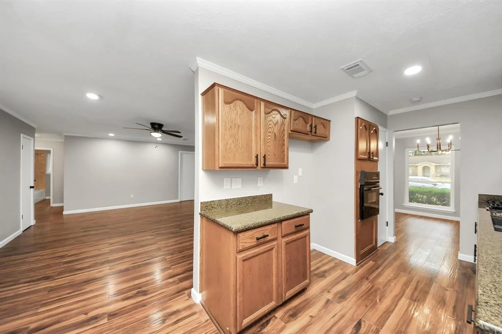 Photo of 870 Seamaster Drive