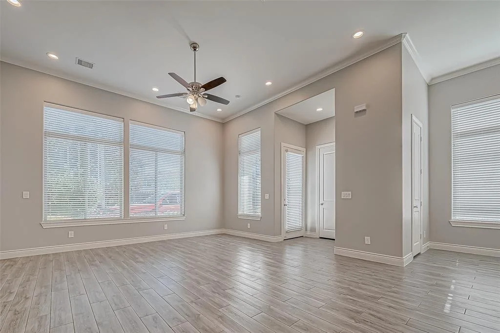 Photo of 8902 Spring Knoll Forest Drive