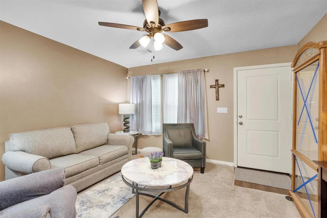 Photo of 14926 Bowie Lane