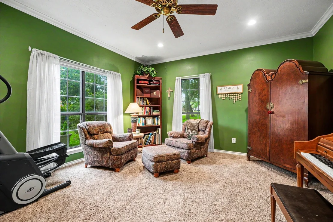 Photo of 1623 Lake Bluff Drive