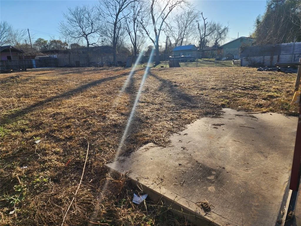 Photo of 2425 Calvin Avenue