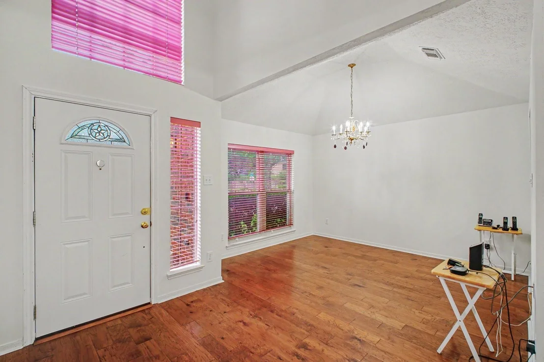 Photo of 3234 Lee Circle