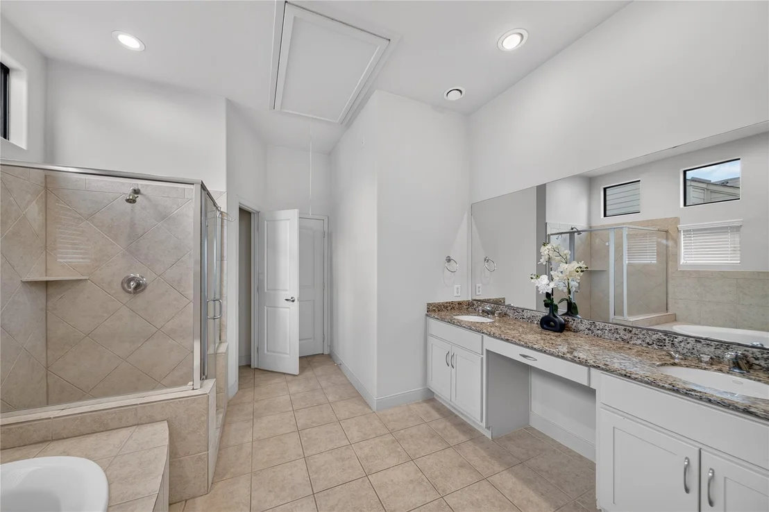 Photo of 818 Lester Street