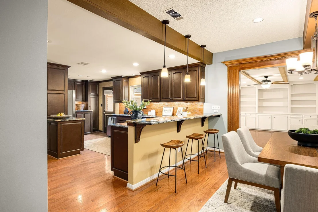 Photo of 1803 Briarpark Drive