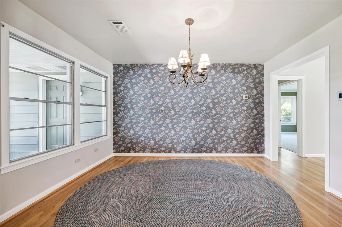 Photo of 825 5th Street