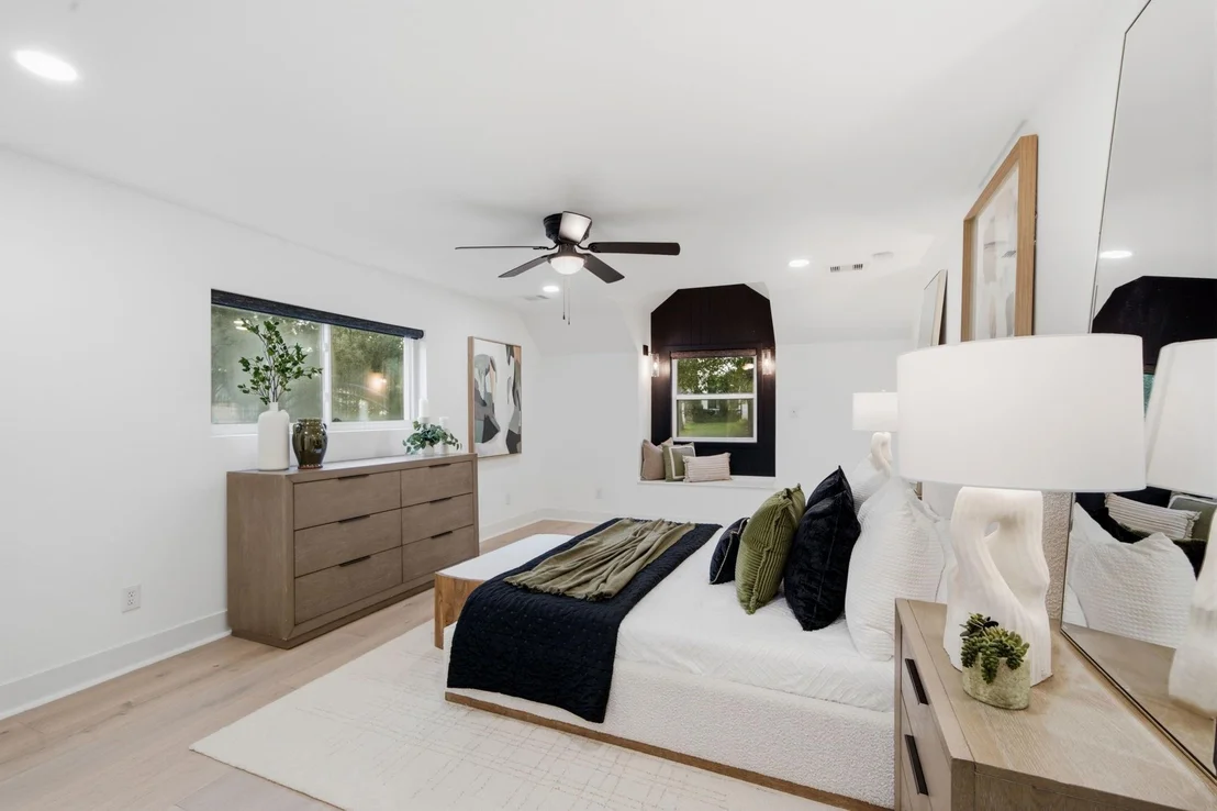 Photo of 10714 Cranbrook Road