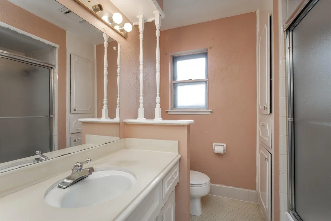 Photo of 1107 Pear Tree Lane