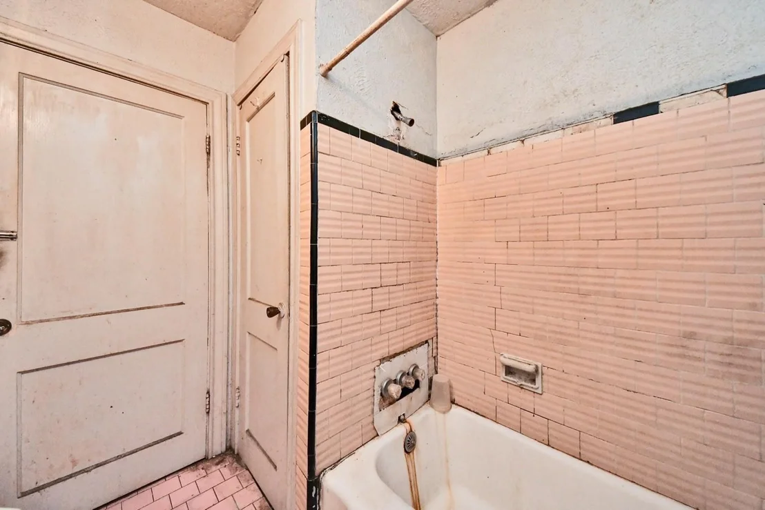 Photo of 8470 Wier Drive