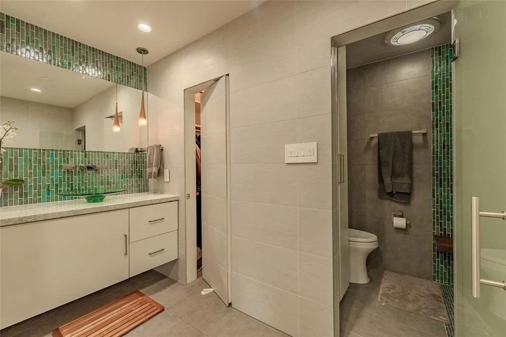 Photo of 7291 Edgewater Drive