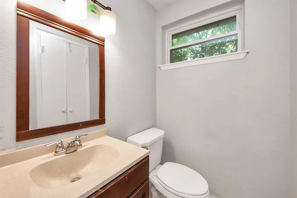 Photo of 12610 Chiswick Road
