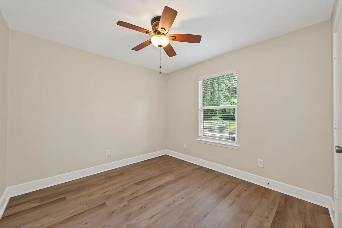 Photo of 21090 Aldens Oak