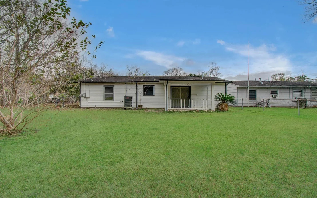 Photo of 2417 Pecan Street