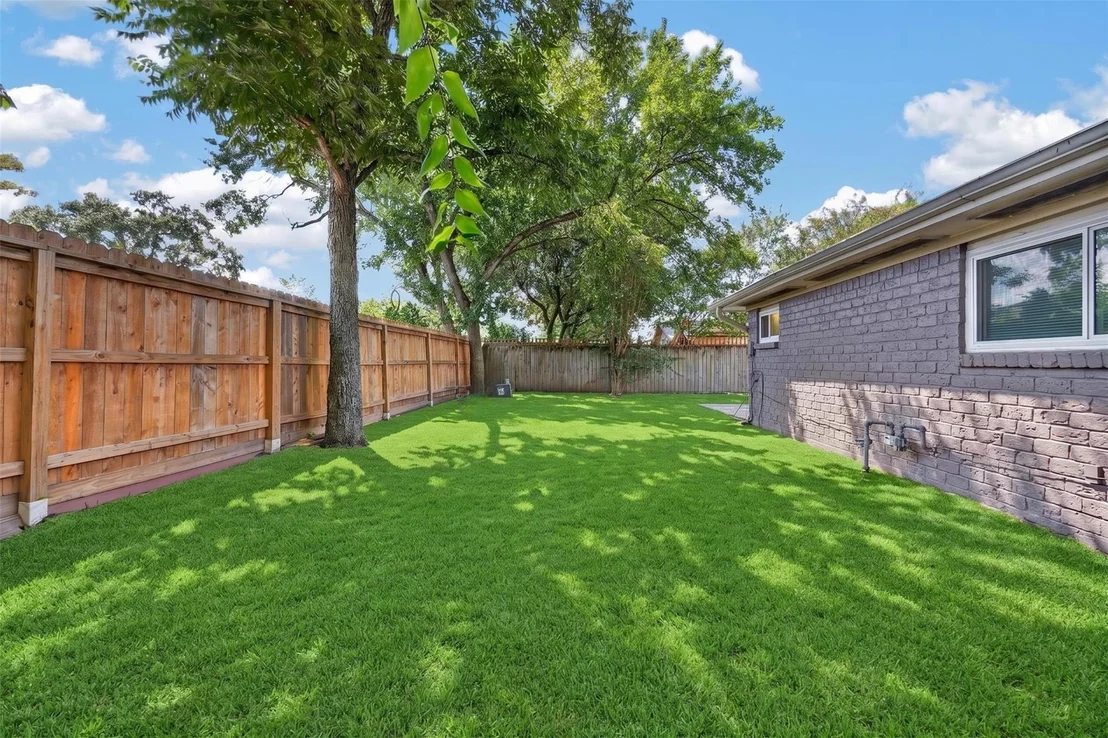 Photo of 11307 Langdon Lane