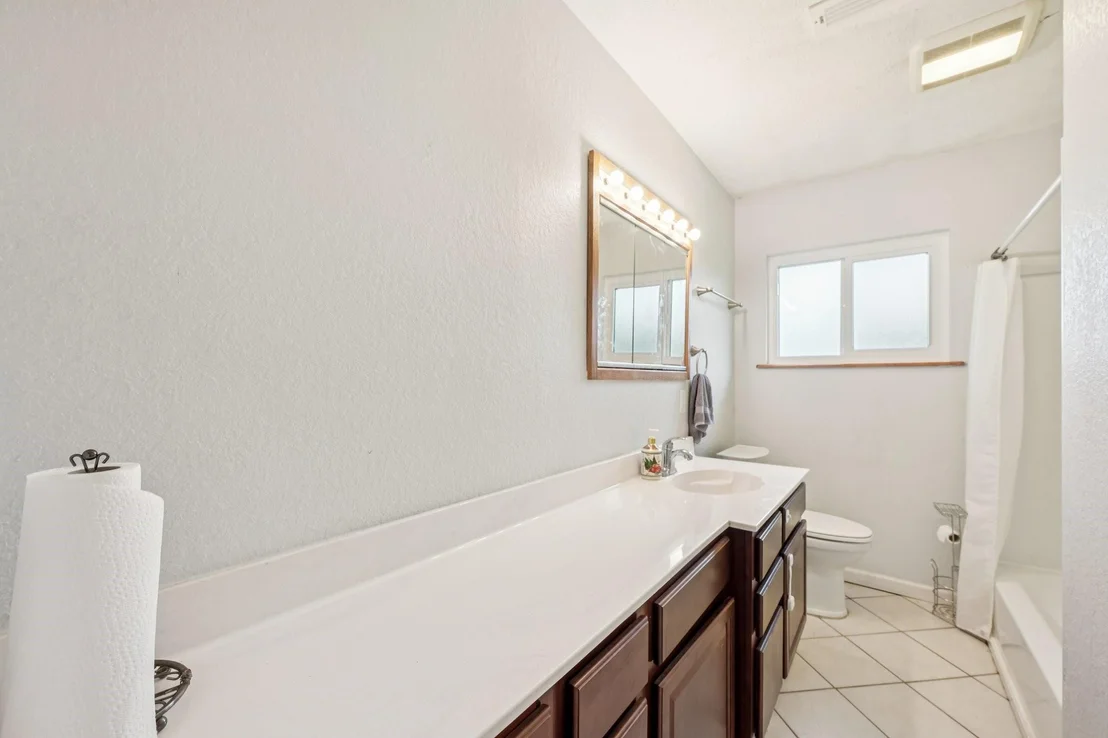 Photo of 3036 Crest Drive