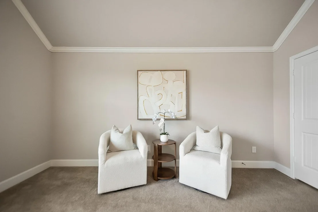 Photo of 5328 Larkin Street